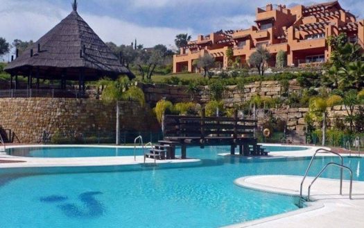 Apartamento de 2 dormitorios en Nueva Andalucia