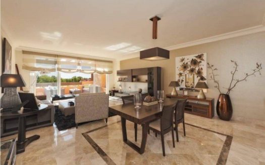 Apartamento de 2 dormitorios en Nueva Andalucia