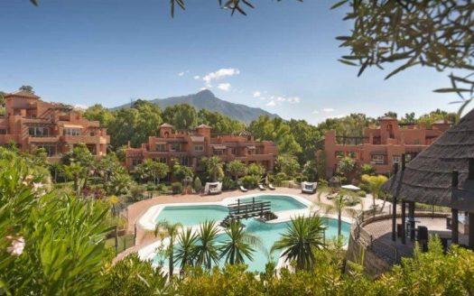 Apartamento de 2 dormitorios en Nueva Andalucia