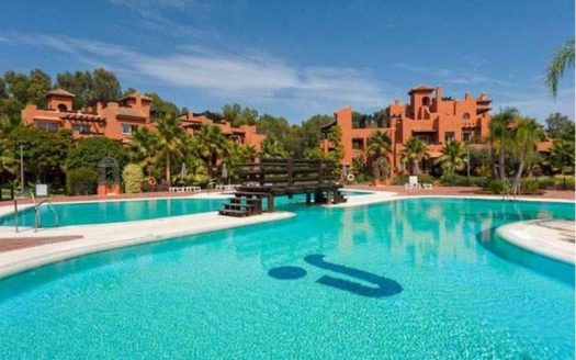 Apartamento de 2 dormitorios en Nueva Andalucia