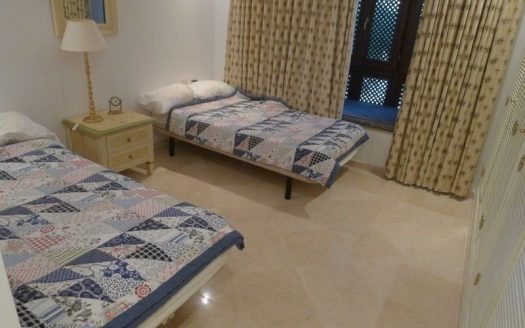 Apartamento de 2 dormitorios en Puerto Banus