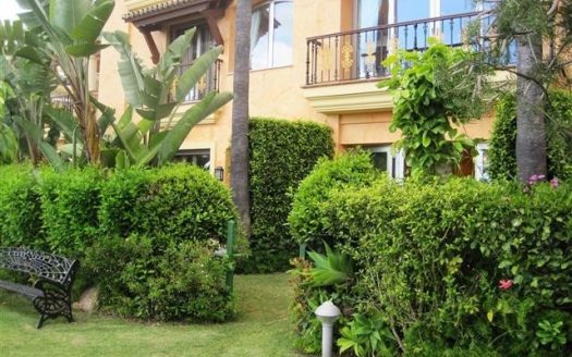 Apartamento de 2 dormitorios en Puerto Banus