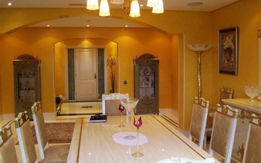 Apartamento de 2 dormitorios en Puerto Banus