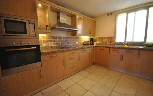 Apartamento de 2 dormitorios en Benahavis