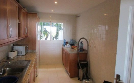 Apartamento de 2 dormitorios en Nueva Andalucia