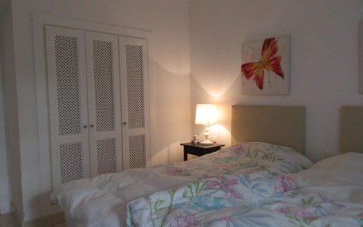 Apartamento de 2 dormitorios en Nueva Andalucia