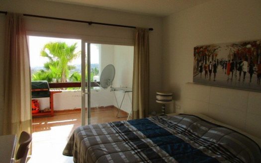 Apartamento de 2 dormitorios en Nueva Andalucia