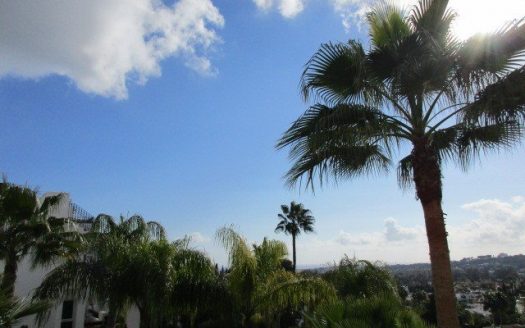 Apartamento de 2 dormitorios en Nueva Andalucia