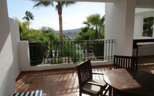 Apartamento de 2 dormitorios en Nueva Andalucia