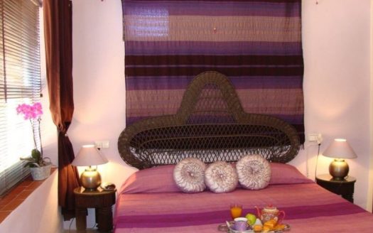 Villa de 8 dormitorios en El Real Panorama