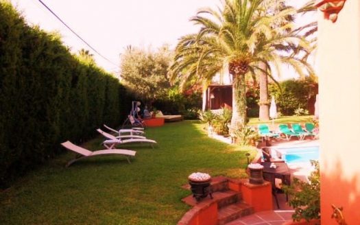 Villa de 8 dormitorios en El Real Panorama