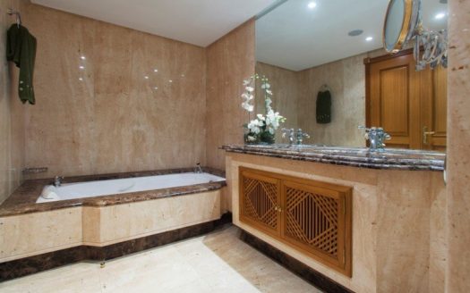 Apartamento de 2 dormitorios en Los Monteros