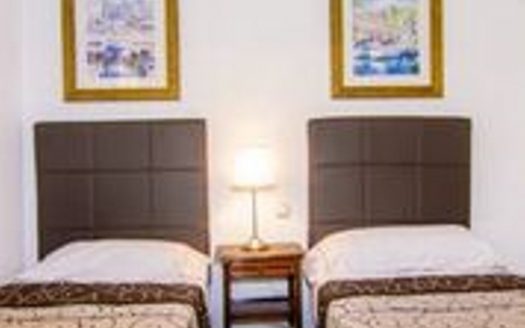 Apartamento de 2 dormitorios en Puerto Banus