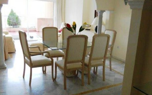 Apartamento de 3 dormitorios en Magna Marbella