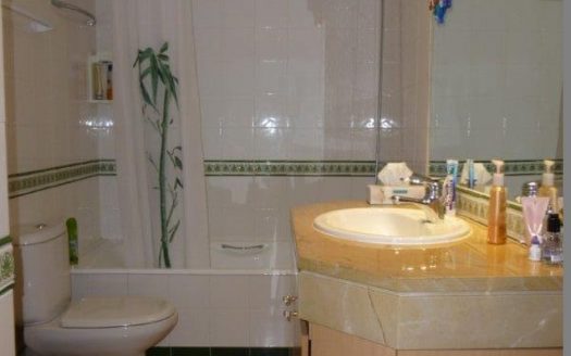 Adosado de 3 dormitorios en Milla de Oro