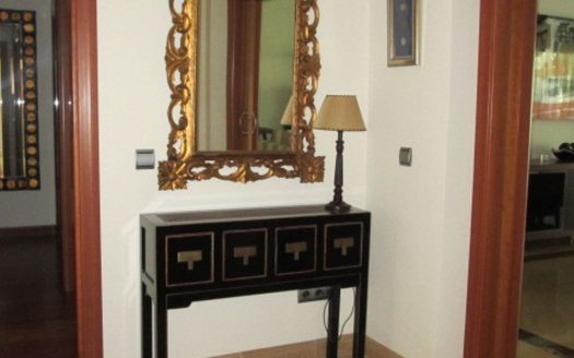 Apartamento de 2 dormitorios en Puerto Banus