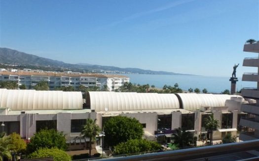 Apartamento de 2 dormitorios en Puerto Banus