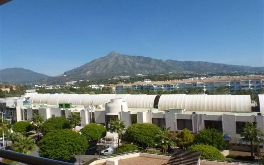 Apartamento de 2 dormitorios en Puerto Banus