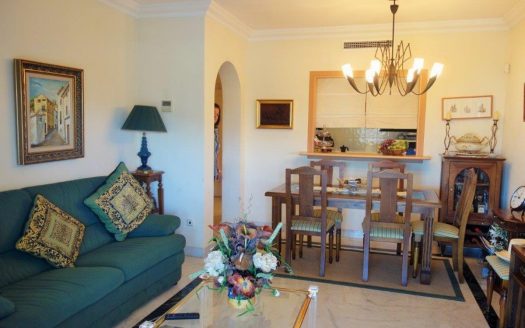 Apartamento de 2 dormitorios en Puerto Banus
