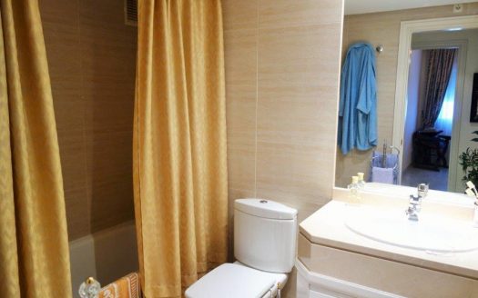 Apartamento de 2 dormitorios en Puerto Banus