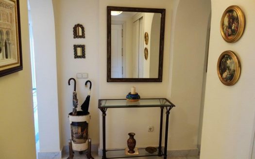 Apartamento de 2 dormitorios en Puerto Banus