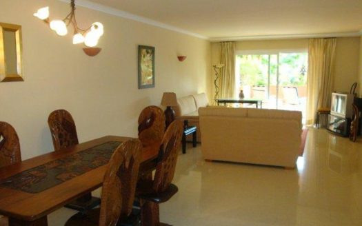 Apartamento de 2 dormitorios en Puerto Banus