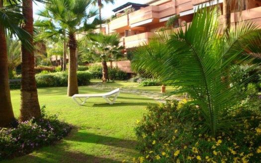 Apartamento de 2 dormitorios en Puerto Banus