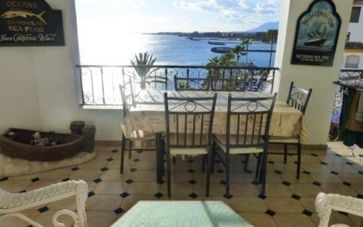 Apartamento de 3 dormitorios en Puerto Banus