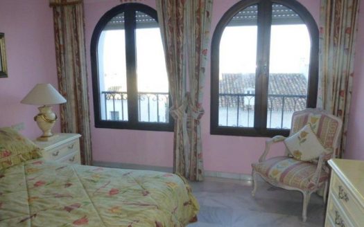 Apartamento de 3 dormitorios en Puerto Banus