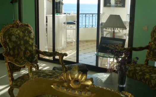 Apartamento de 3 dormitorios en Puerto Banus