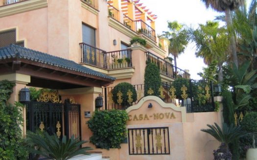 Apartamento de 2 dormitorios en Puerto Banus