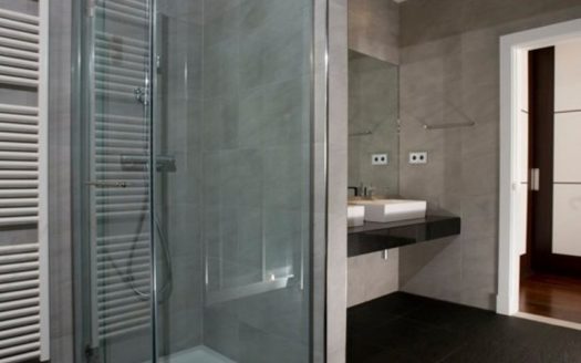 Villa de 5 dormitorios en Milla de Oro