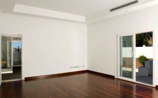 Villa de 5 dormitorios en Milla de Oro