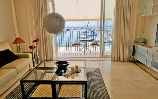 Apartamento de 3 dormitorios en Puerto Banus