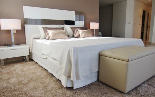 Ático de 3 dormitorios en Nueva Andalucia