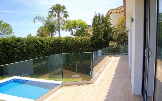 Villa de 3 dormitorios en Nueva Andalucia