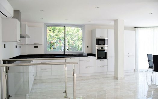 Villa de 3 dormitorios en Nueva Andalucia