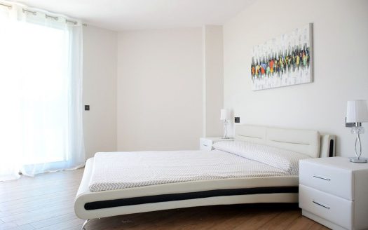 Villa de 3 dormitorios en Nueva Andalucia