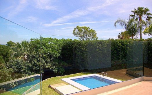 Villa de 3 dormitorios en Nueva Andalucia