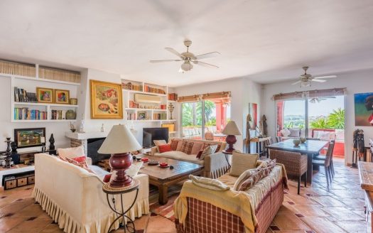Villa de 8 dormitorios en El Rosario