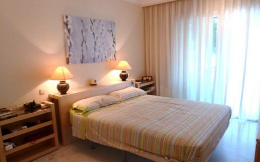 Apartamento de 3 dormitorios en Puerto Banus