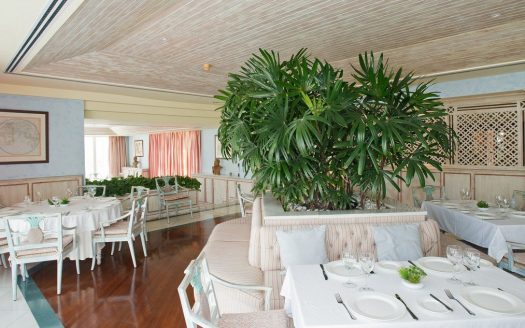 Apartamento de 3 dormitorios en Puerto Banus