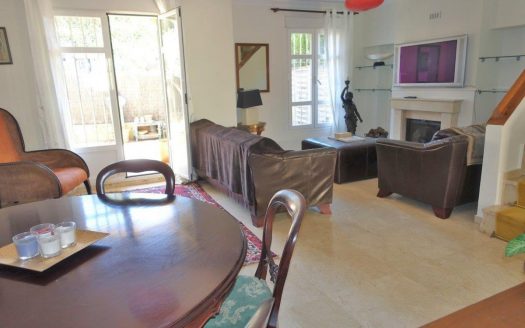 Adosado de 4 dormitorios en Puerto Banus