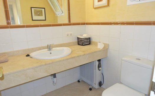 Adosado de 4 dormitorios en Puerto Banus