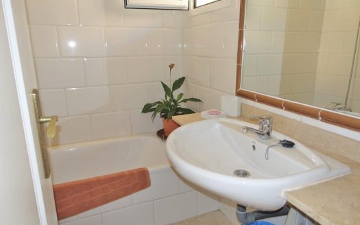 Adosado de 4 dormitorios en Puerto Banus