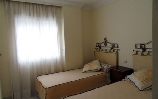 Apartamento de 2 dormitorios en Puerto Banus