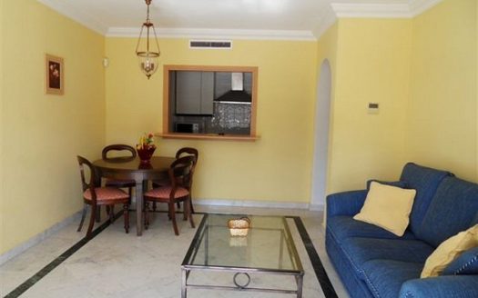 Apartamento de 2 dormitorios en Puerto Banus
