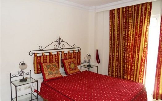 Apartamento de 2 dormitorios en Puerto Banus