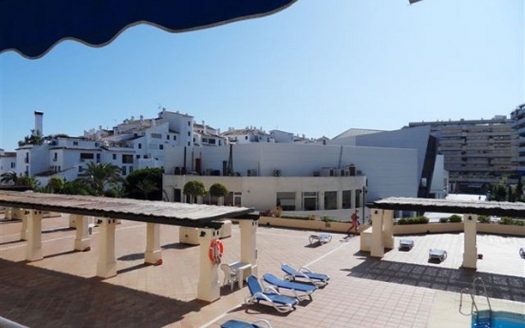 Apartamento de 2 dormitorios en Puerto Banus