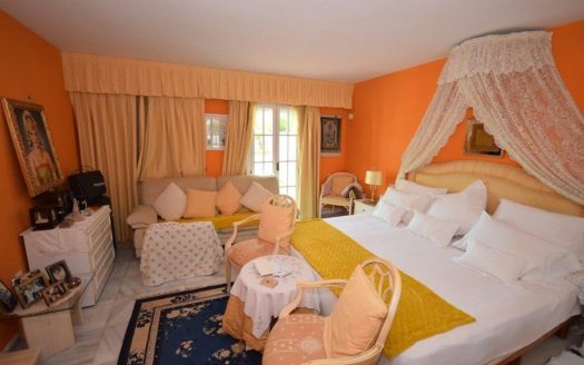 Apartamento de 3 dormitorios en Nueva Andalucia